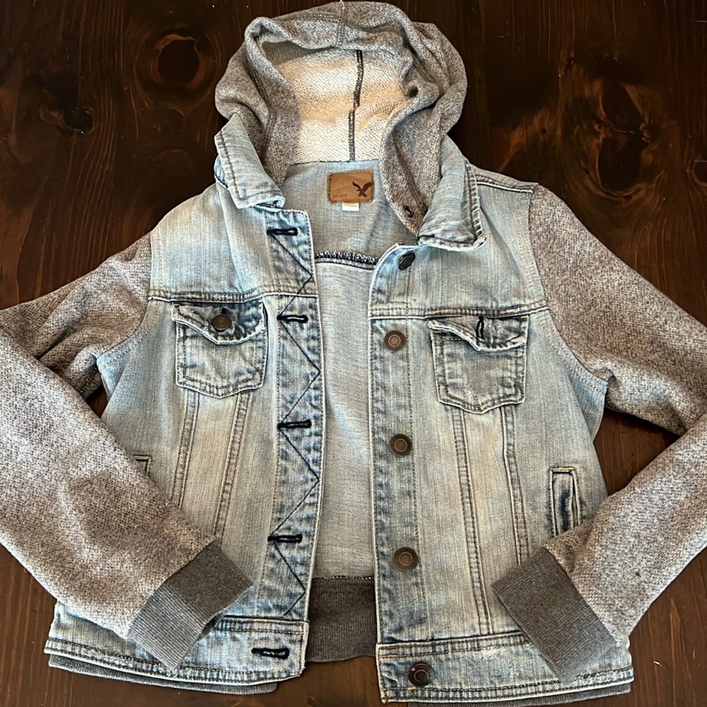 American eagle jean jacket. Size small